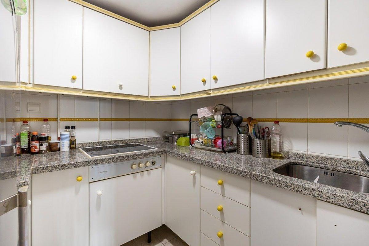 Amazing Apartment In Albaicin 5 Minutes To The City Center Granada Bagian luar foto