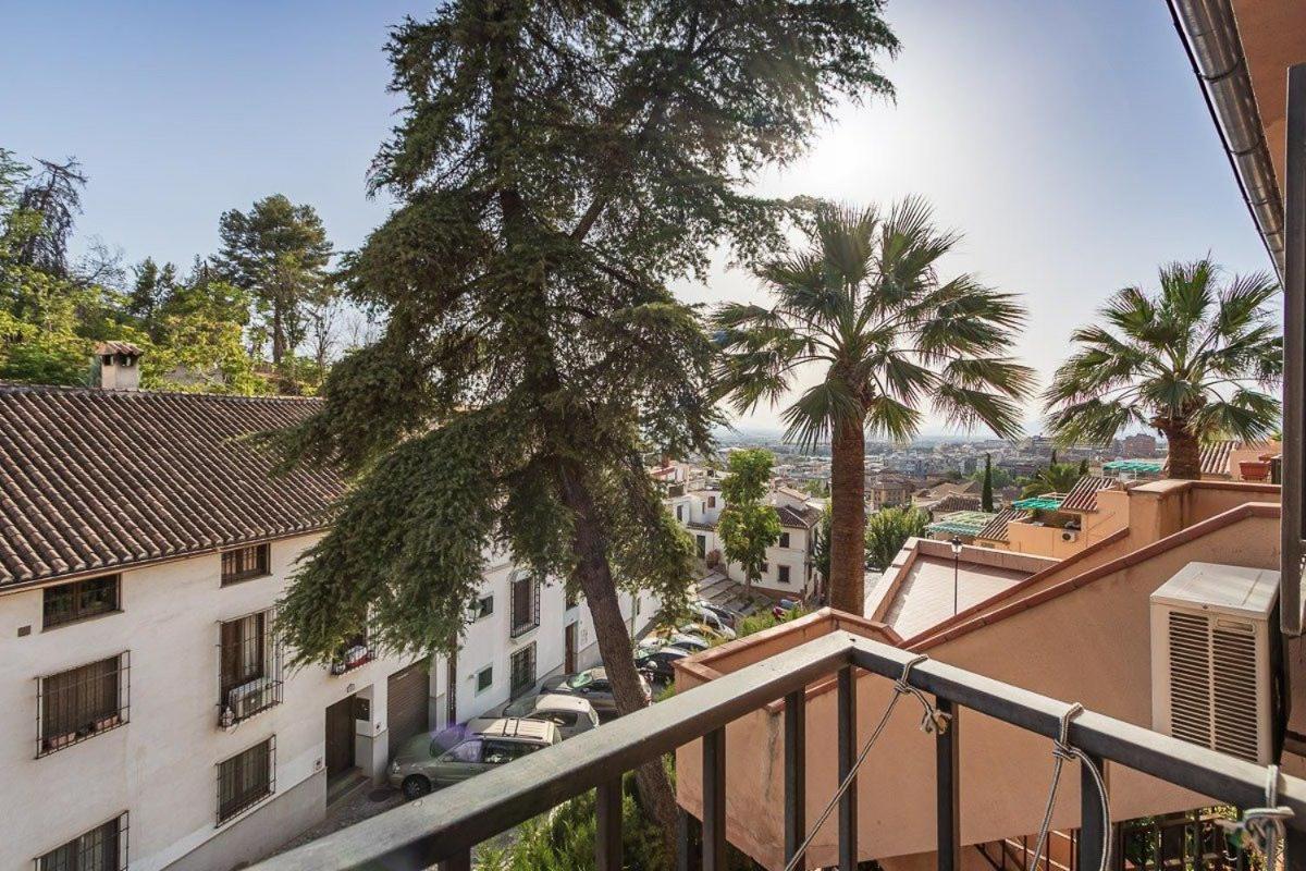 Amazing Apartment In Albaicin 5 Minutes To The City Center Granada Bagian luar foto